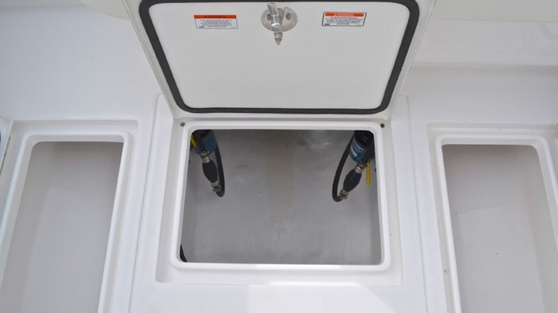 New 2013 Contender 25 Tournament Center Console #C355 image 37