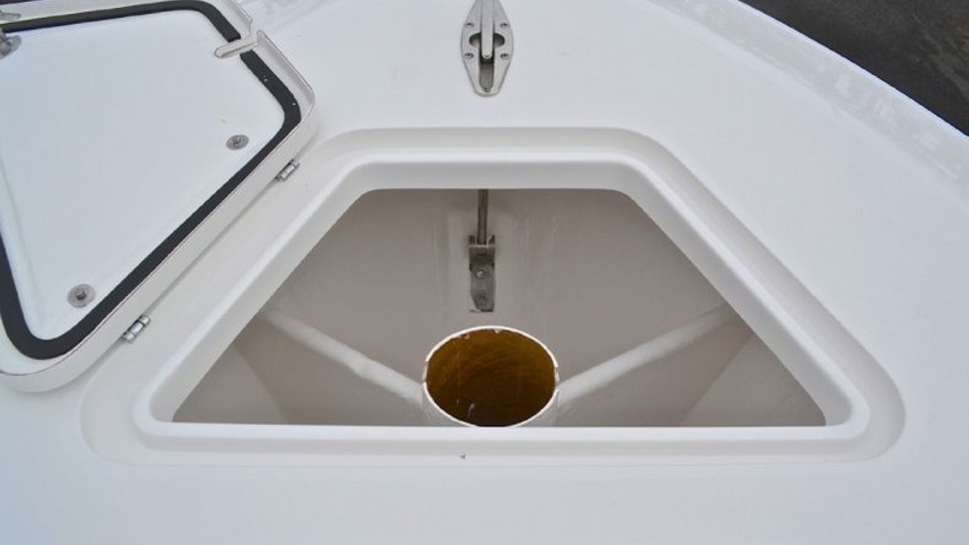 New 2013 Contender 25 Tournament Center Console #C355 image 69