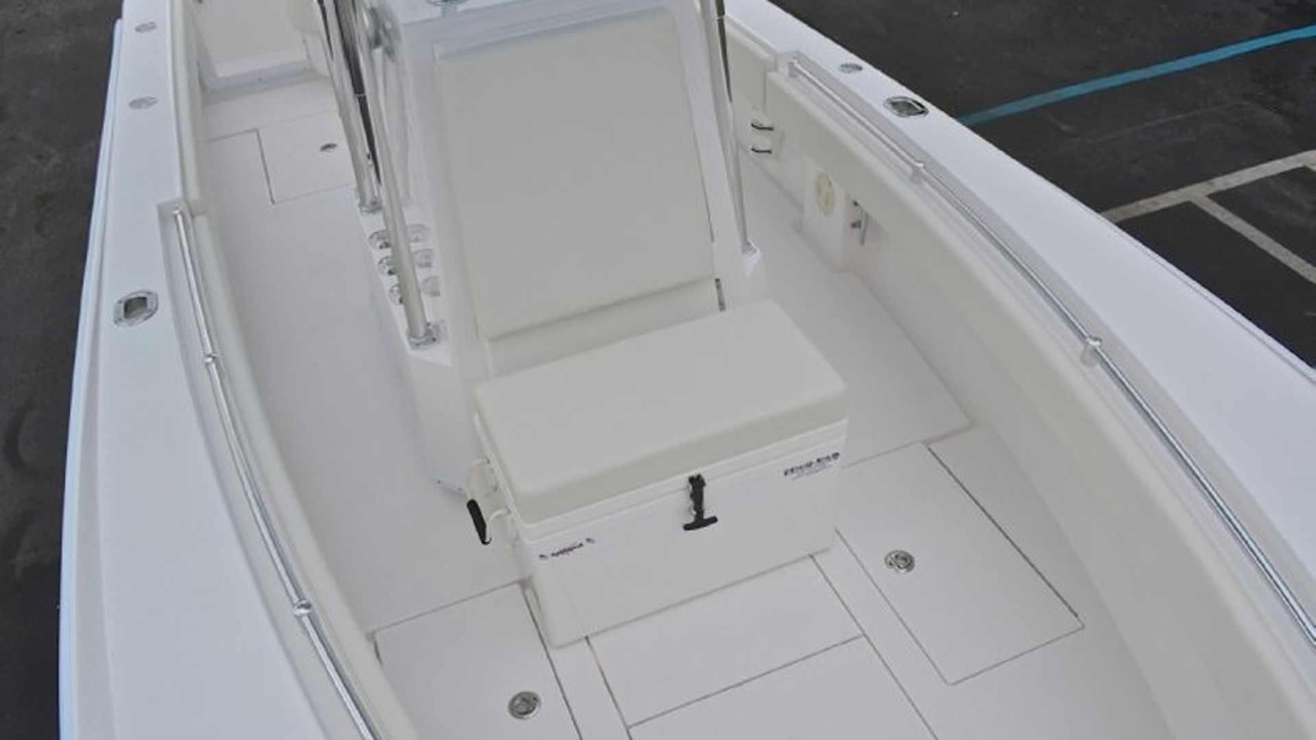 New 2013 Contender 25 Tournament Center Console #C355 image 76