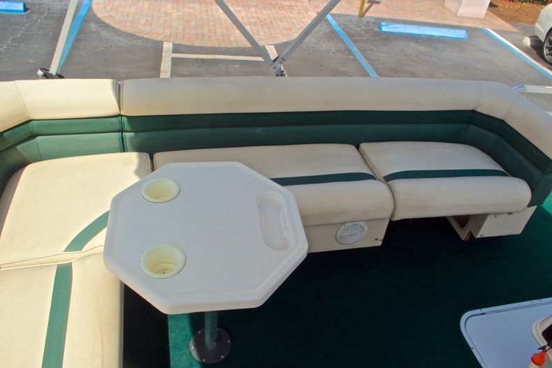Thumbnail 12 for Used 1997 Hurricane Fun Deck 196LC boat for sale in West Palm Beach, FL