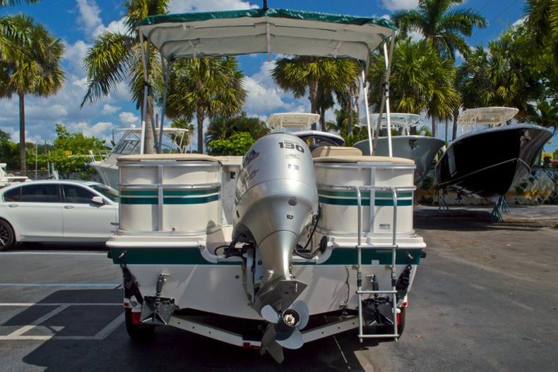 Thumbnail 6 for Used 1997 Hurricane Fun Deck 196LC boat for sale in West Palm Beach, FL
