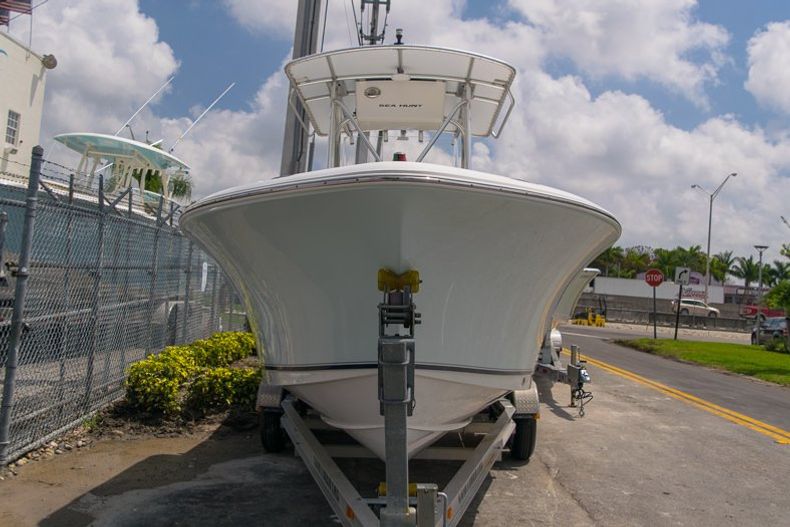 Thumbnail 5 for Used 2010 Sea Hunt Gamefish 24 Center Console boat for sale in Miami, FL