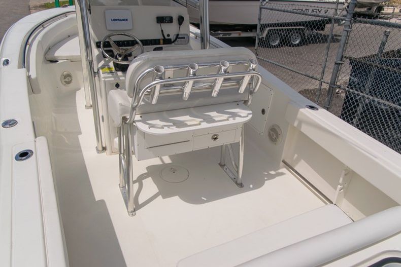 Thumbnail 21 for Used 2010 Sea Hunt Gamefish 24 Center Console boat for sale in Miami, FL