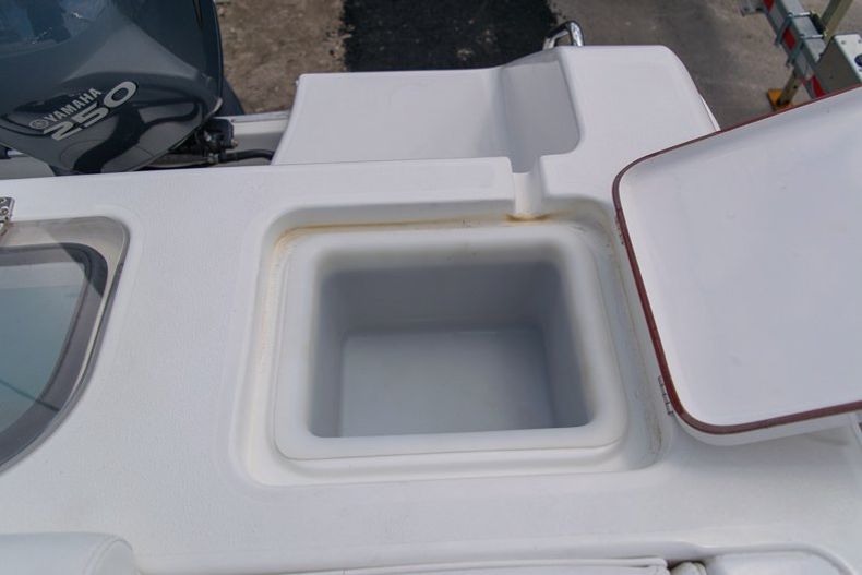 Thumbnail 27 for Used 2010 Sea Hunt Gamefish 24 Center Console boat for sale in Miami, FL