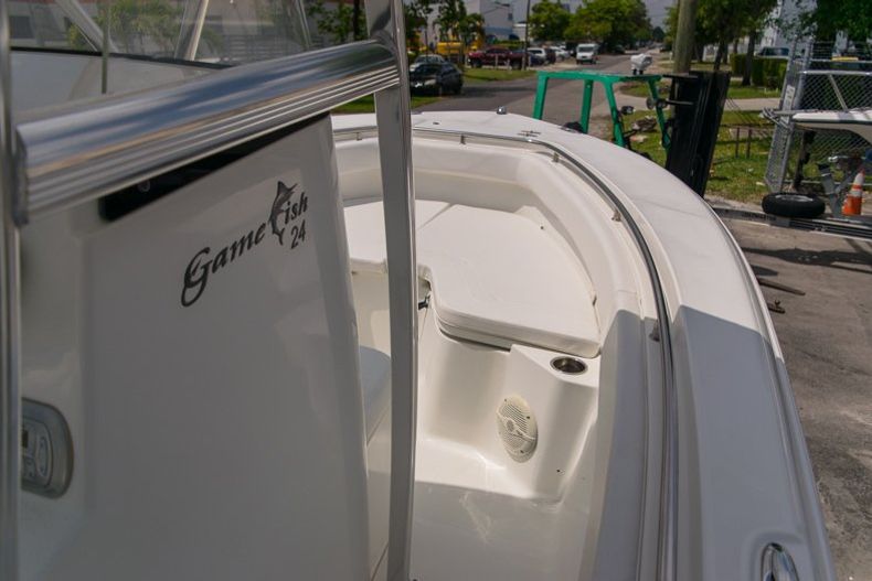 Thumbnail 49 for Used 2010 Sea Hunt Gamefish 24 Center Console boat for sale in Miami, FL
