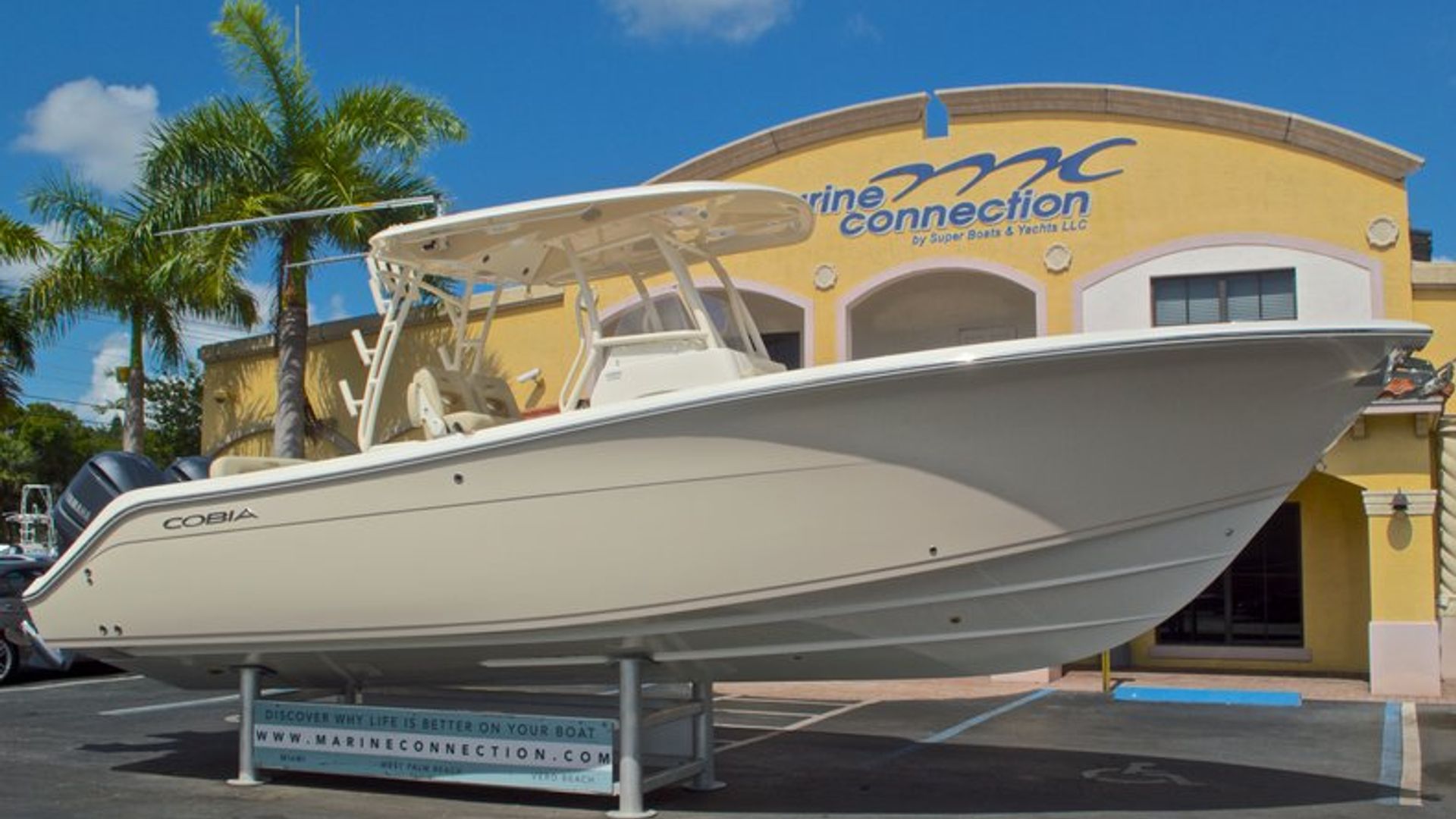 New 2016 Cobia 296 Center Console #N066 image 2