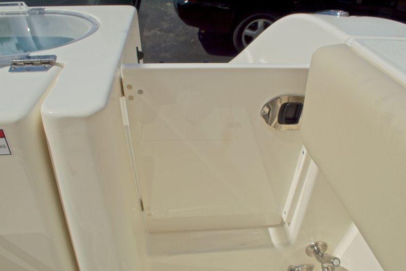 Thumbnail 20 for New 2016 Cobia 296 Center Console boat for sale in West Palm Beach, FL