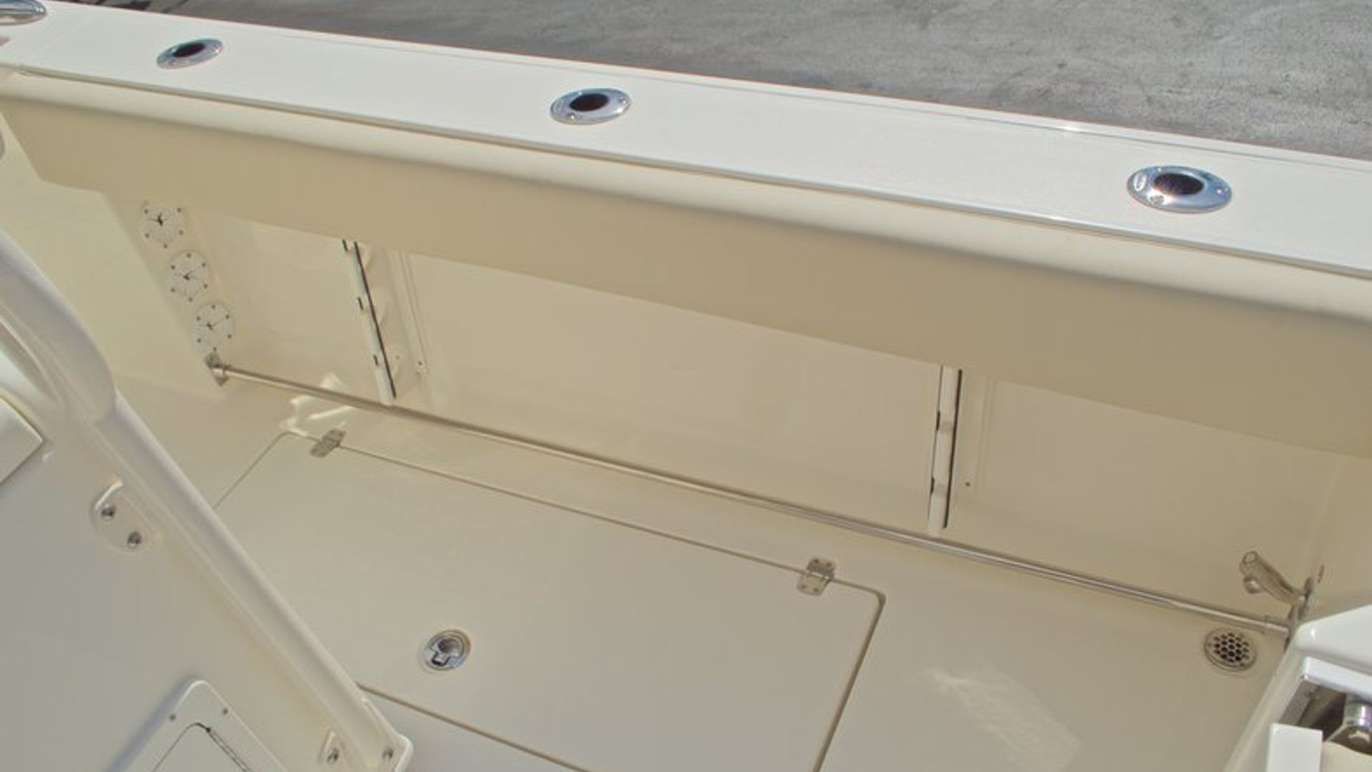 New 2016 Cobia 296 Center Console #N066 image 24