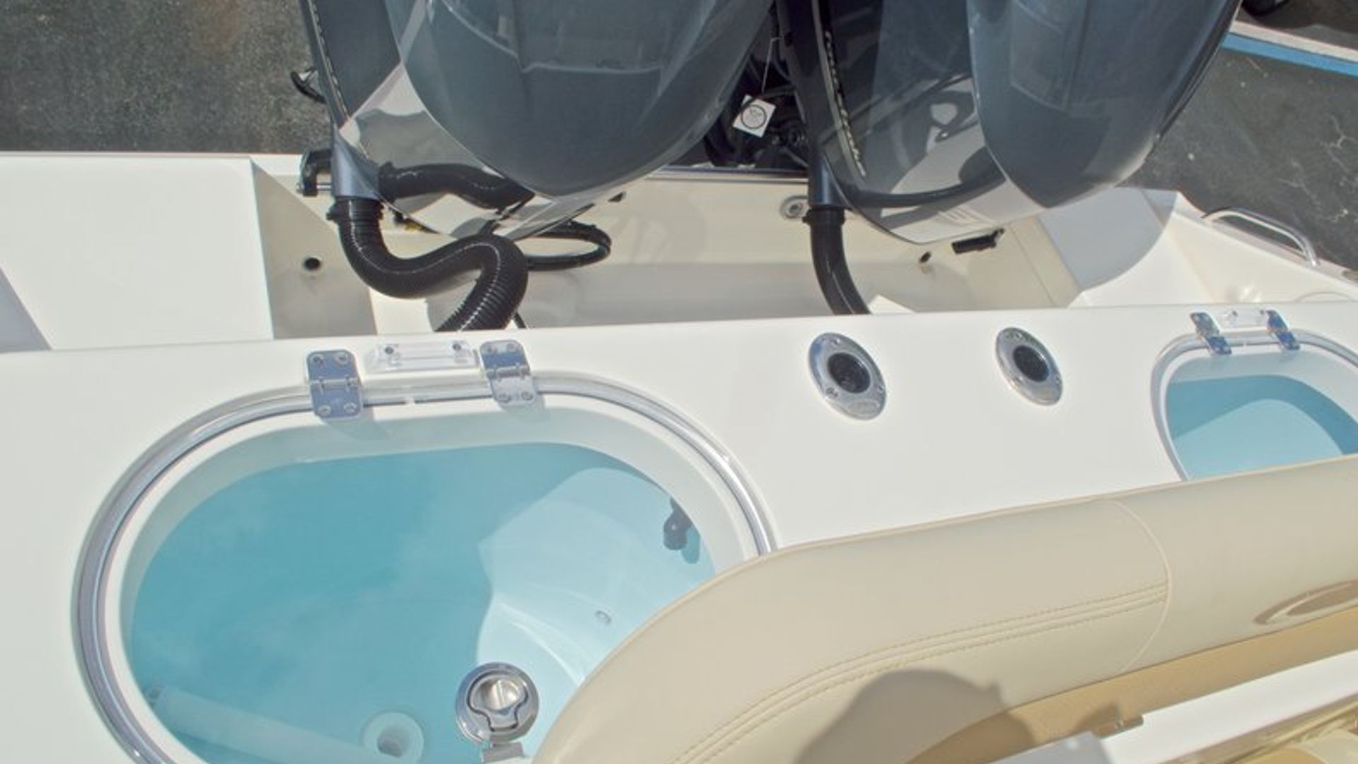 New 2016 Cobia 296 Center Console #N066 image 17