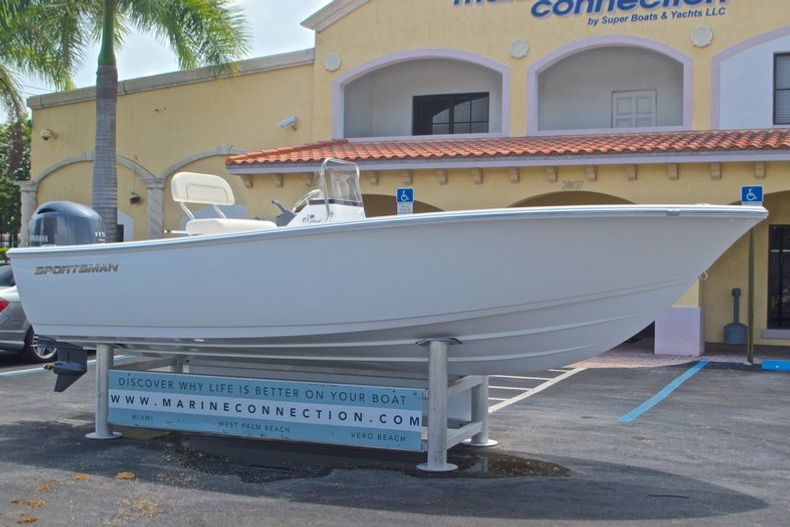 Thumbnail 1 for New 2017 Sportsman 19 Island Reef boat for sale in West Palm Beach, FL