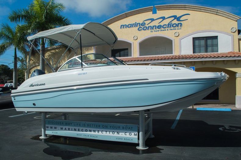 Thumbnail 1 for New 2016 Hurricane SunDeck SD 187 OB boat for sale in West Palm Beach, FL