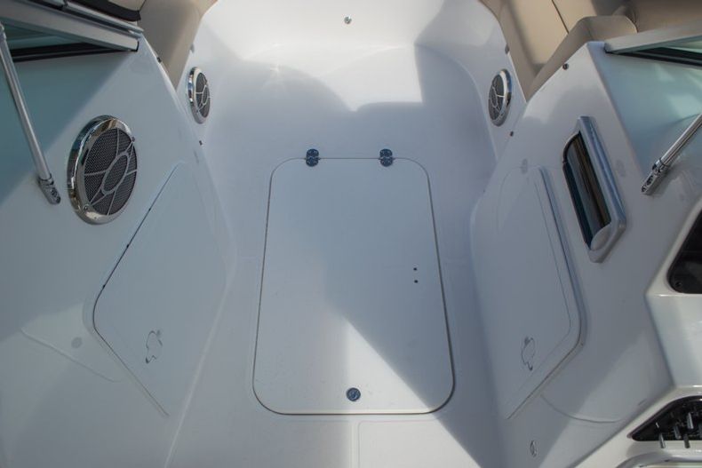Thumbnail 29 for New 2016 Hurricane SunDeck SD 187 OB boat for sale in West Palm Beach, FL