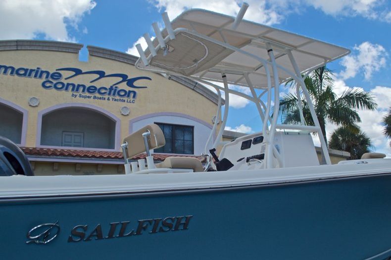 Thumbnail 8 for New 2017 Sailfish 220 CC Center Console boat for sale in Vero Beach, FL