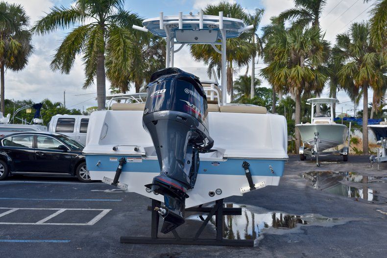 Thumbnail 6 for New 2018 Sportsman Heritage 231 Center Console boat for sale in Miami, FL