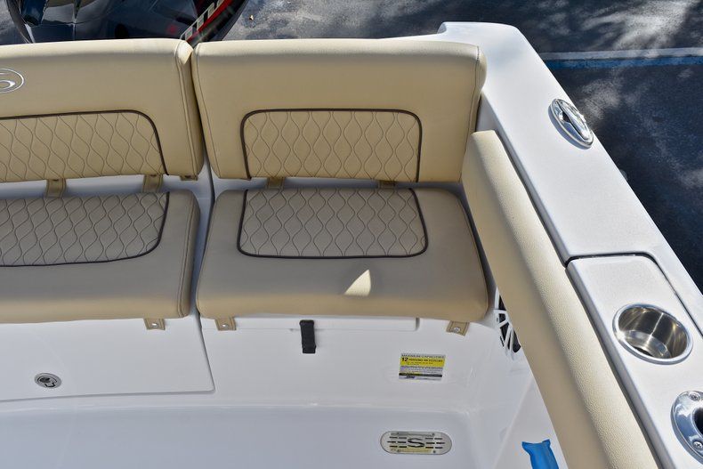 Thumbnail 14 for New 2018 Sportsman Heritage 231 Center Console boat for sale in Miami, FL