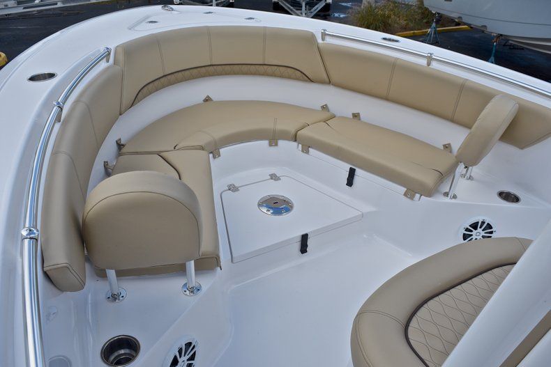 Thumbnail 41 for New 2018 Sportsman Heritage 231 Center Console boat for sale in Miami, FL