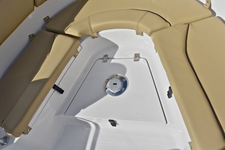 Thumbnail 48 for New 2018 Sportsman Heritage 231 Center Console boat for sale in Miami, FL
