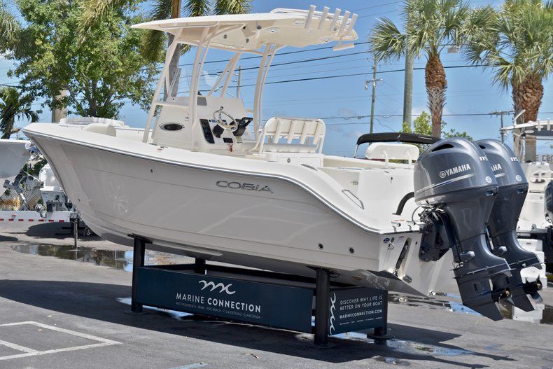 Thumbnail 6 for New 2018 Cobia 237 Center Console boat for sale in West Palm Beach, FL