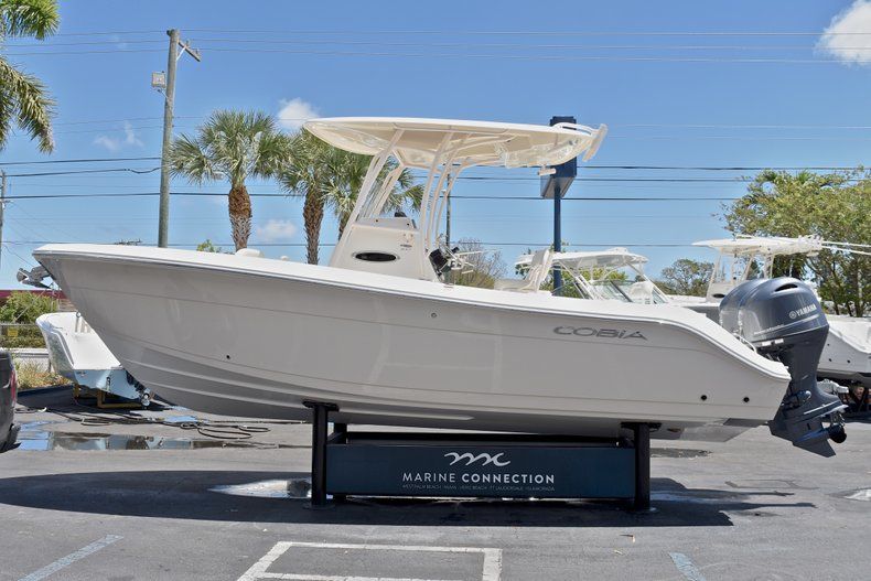 Thumbnail 5 for New 2018 Cobia 237 Center Console boat for sale in West Palm Beach, FL