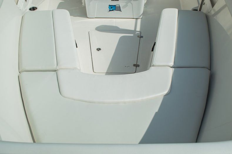 Thumbnail 16 for New 2015 Sailfish 320 CC Center Console boat for sale in West Palm Beach, FL