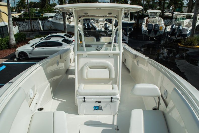 Thumbnail 17 for New 2015 Sailfish 320 CC Center Console boat for sale in West Palm Beach, FL