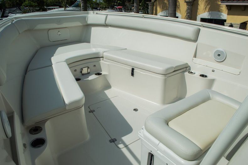 Thumbnail 18 for New 2015 Sailfish 320 CC Center Console boat for sale in West Palm Beach, FL