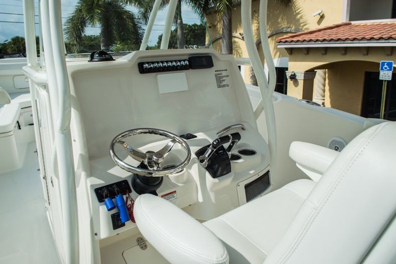 Thumbnail 34 for New 2015 Sailfish 320 CC Center Console boat for sale in West Palm Beach, FL
