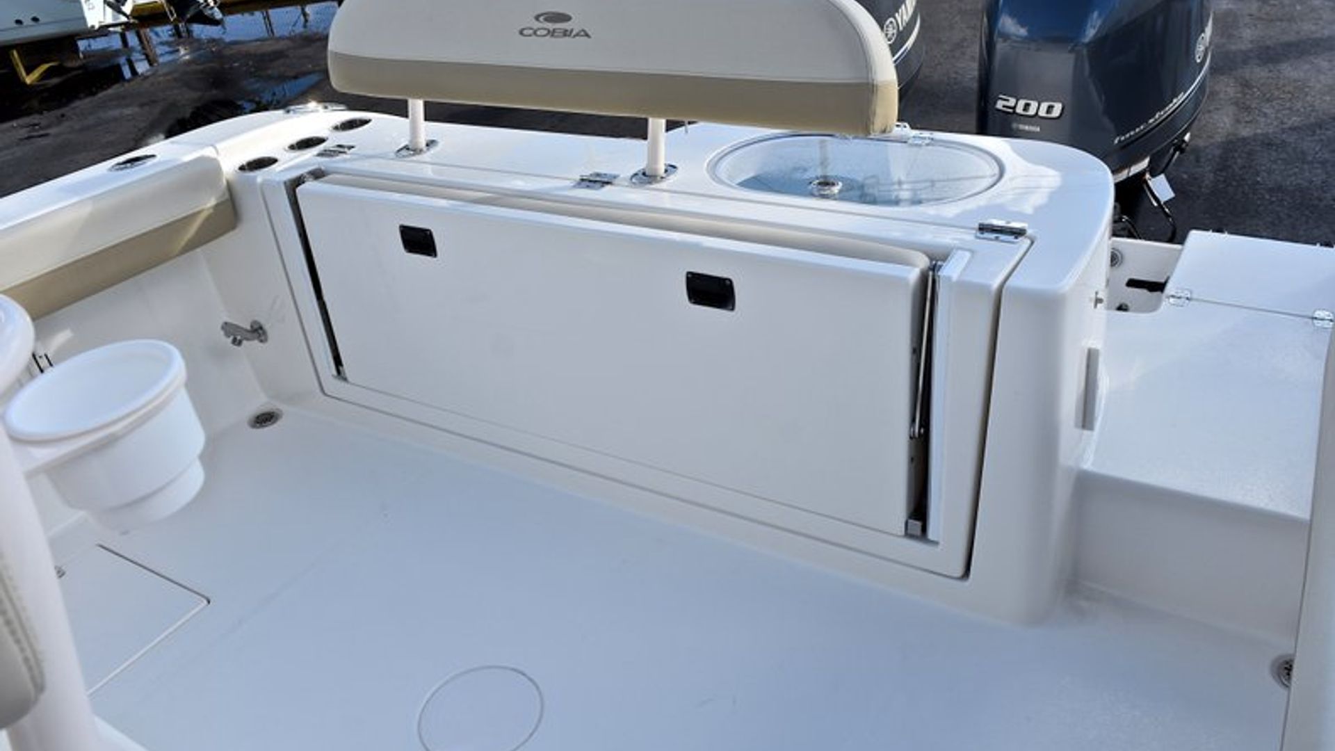 New 2018 Cobia 277 Center Console #W030 image 13