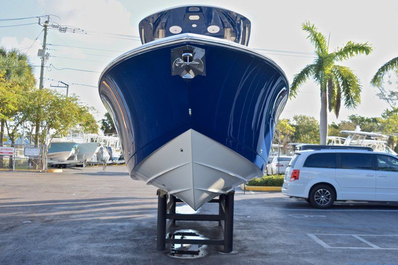 Thumbnail 3 for New 2018 Cobia 277 Center Console boat for sale in West Palm Beach, FL