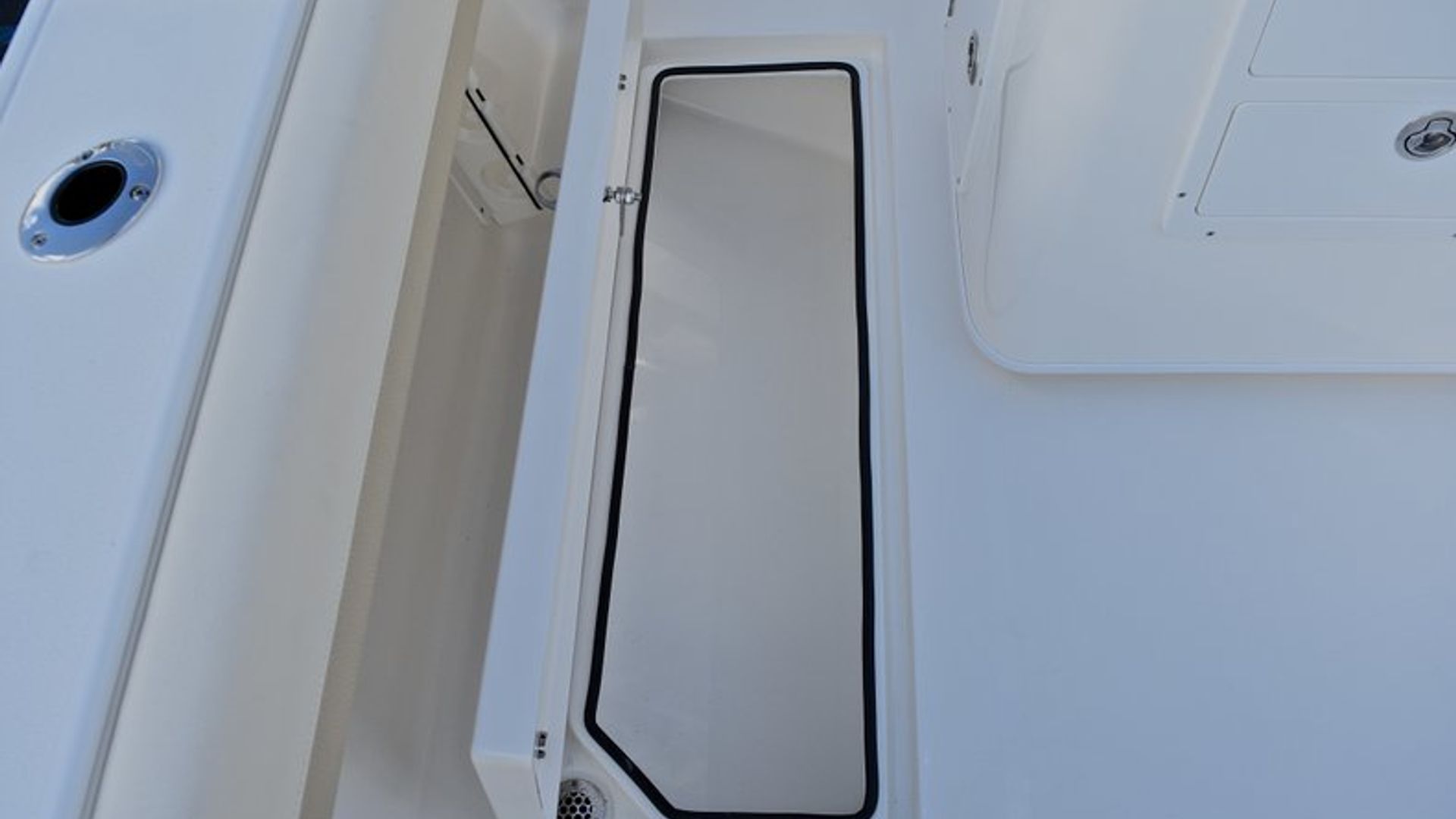 New 2018 Cobia 277 Center Console #W030 image 20