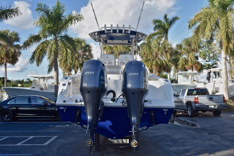 Thumbnail 7 for New 2018 Cobia 277 Center Console boat for sale in West Palm Beach, FL