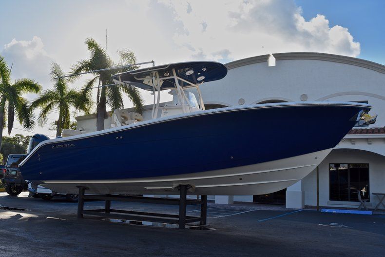 Thumbnail 1 for New 2018 Cobia 277 Center Console boat for sale in West Palm Beach, FL