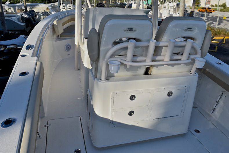 Thumbnail 19 for New 2018 Cobia 277 Center Console boat for sale in West Palm Beach, FL