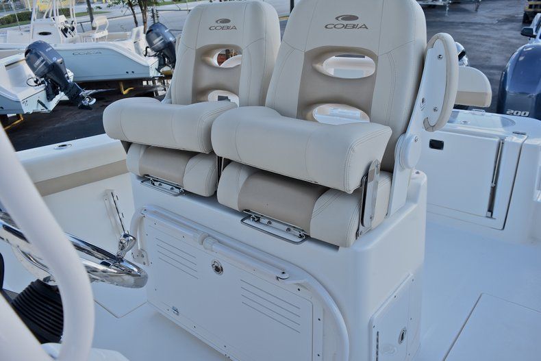 Thumbnail 41 for New 2018 Cobia 277 Center Console boat for sale in West Palm Beach, FL