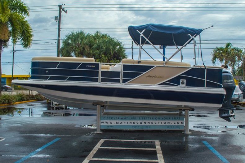 Thumbnail 4 for New 2016 Hurricane FunDeck FD 236 OB boat for sale in Miami, FL