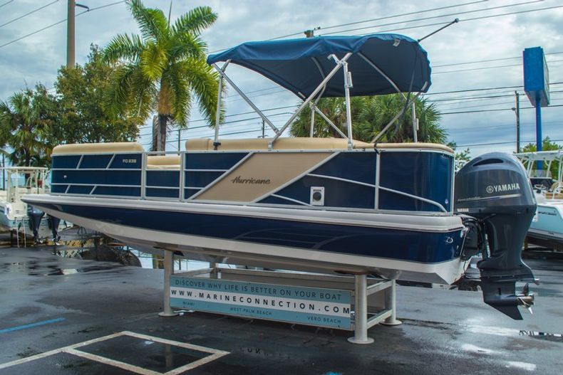 Thumbnail 5 for New 2016 Hurricane FunDeck FD 236 OB boat for sale in Miami, FL