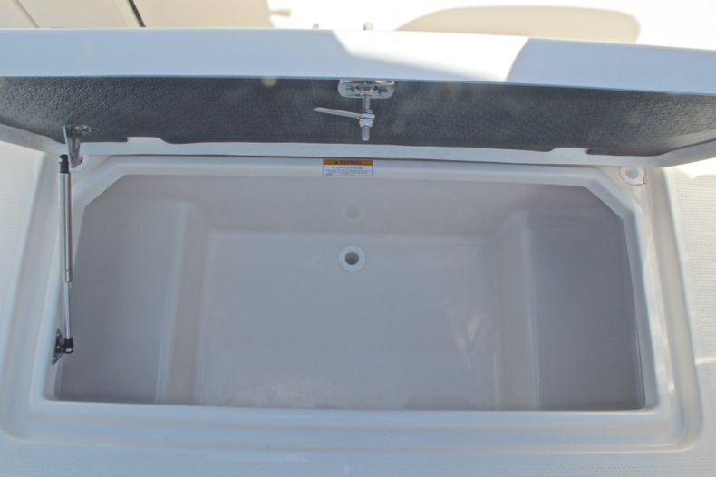 Thumbnail 28 for New 2016 Sailfish 325 Dual Console boat for sale in West Palm Beach, FL