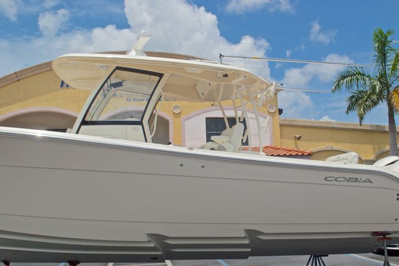 Thumbnail 13 for New 2016 Cobia 344 Center Console boat for sale in West Palm Beach, FL