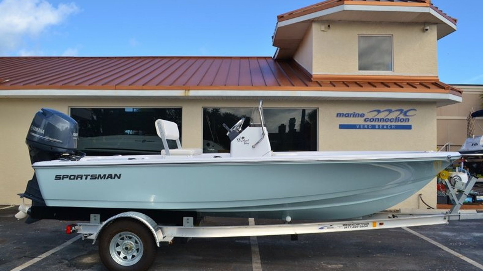 New 2016 Sportsman 18 Island Bay #B202 image 1