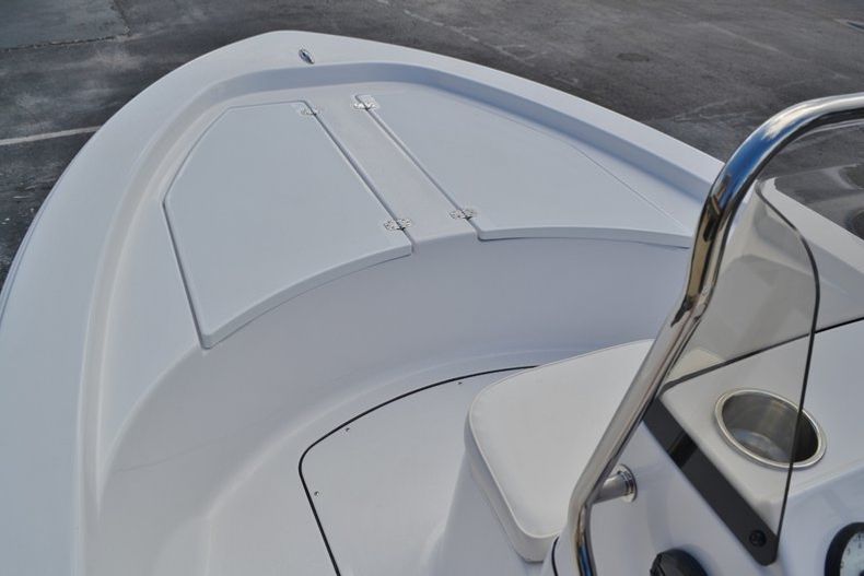 Thumbnail 11 for New 2016 Sportsman 18 Island Bay boat for sale in West Palm Beach, FL