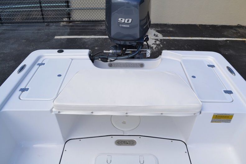Thumbnail 16 for New 2016 Sportsman 18 Island Bay boat for sale in West Palm Beach, FL