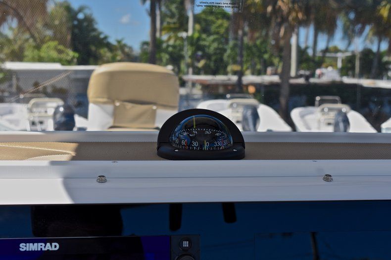 Thumbnail 40 for New 2018 Sportsman Masters 267 Bay Boat boat for sale in Vero Beach, FL