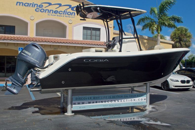 Thumbnail 8 for New 2017 Cobia 220 Center Console boat for sale in Vero Beach, FL