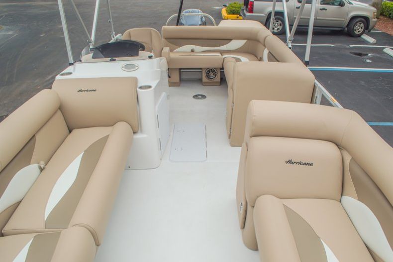 Thumbnail 54 for New 2016 Hurricane FunDeck FD 226 OB boat for sale in Vero Beach, FL