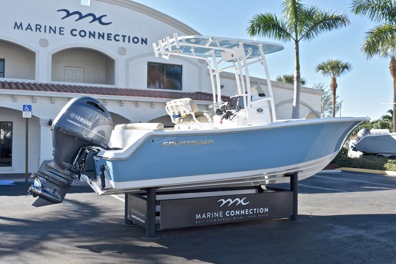 Thumbnail 7 for New 2018 Sportsman Heritage 211 Center Console boat for sale in Miami, FL