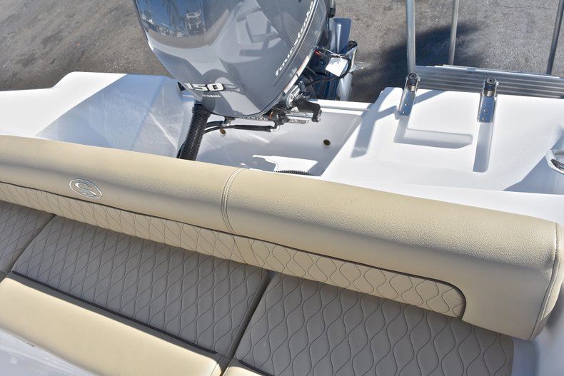 Thumbnail 12 for New 2018 Sportsman Heritage 211 Center Console boat for sale in Miami, FL