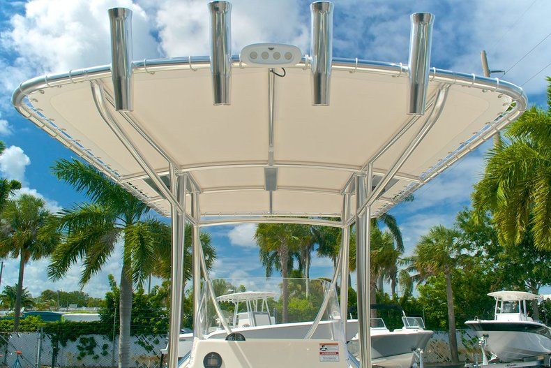 Thumbnail 19 for New 2014 Cobia 201 Center Console boat for sale in West Palm Beach, FL