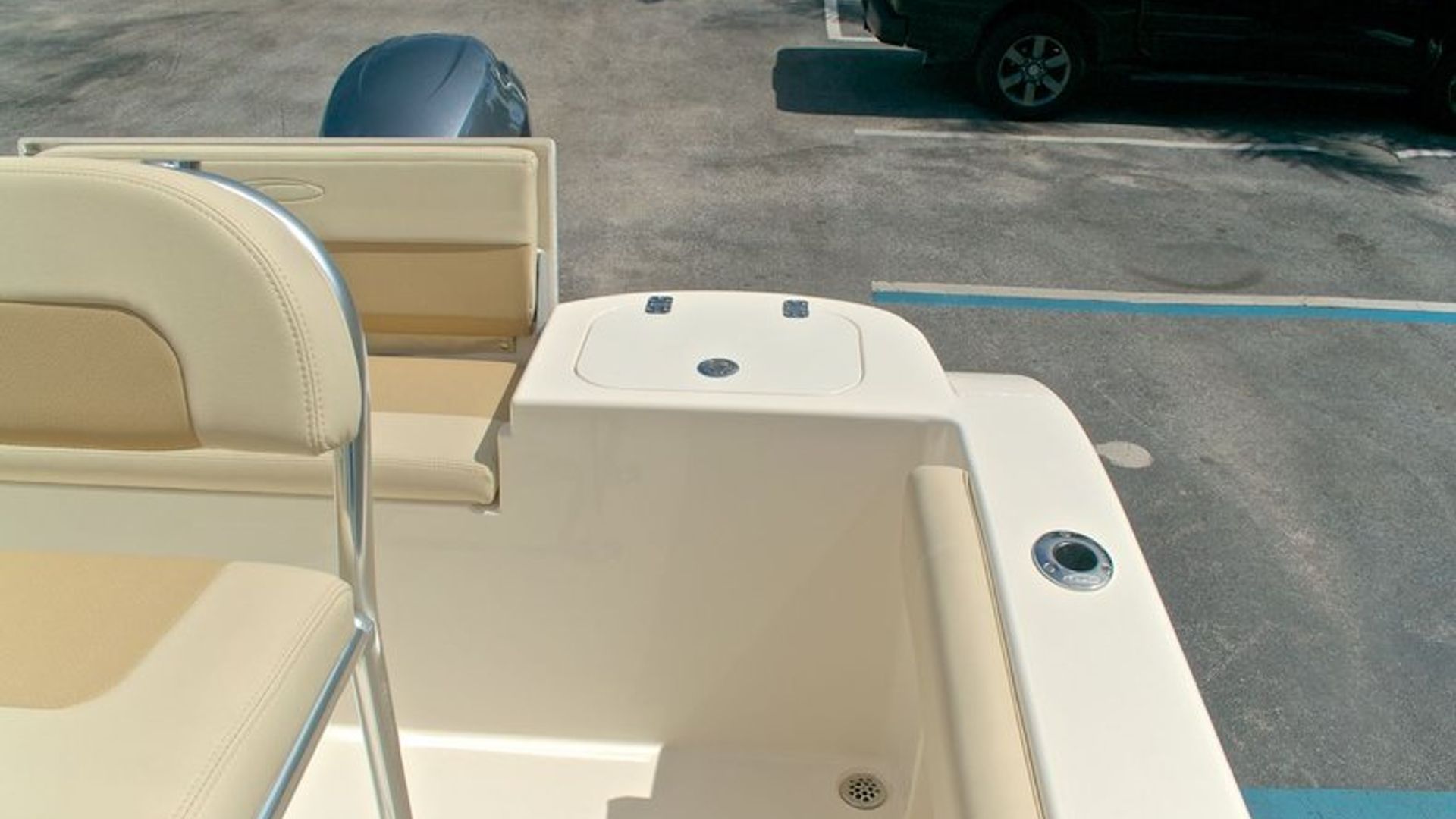 New 2014 Cobia 201 Center Console #T002 image 24