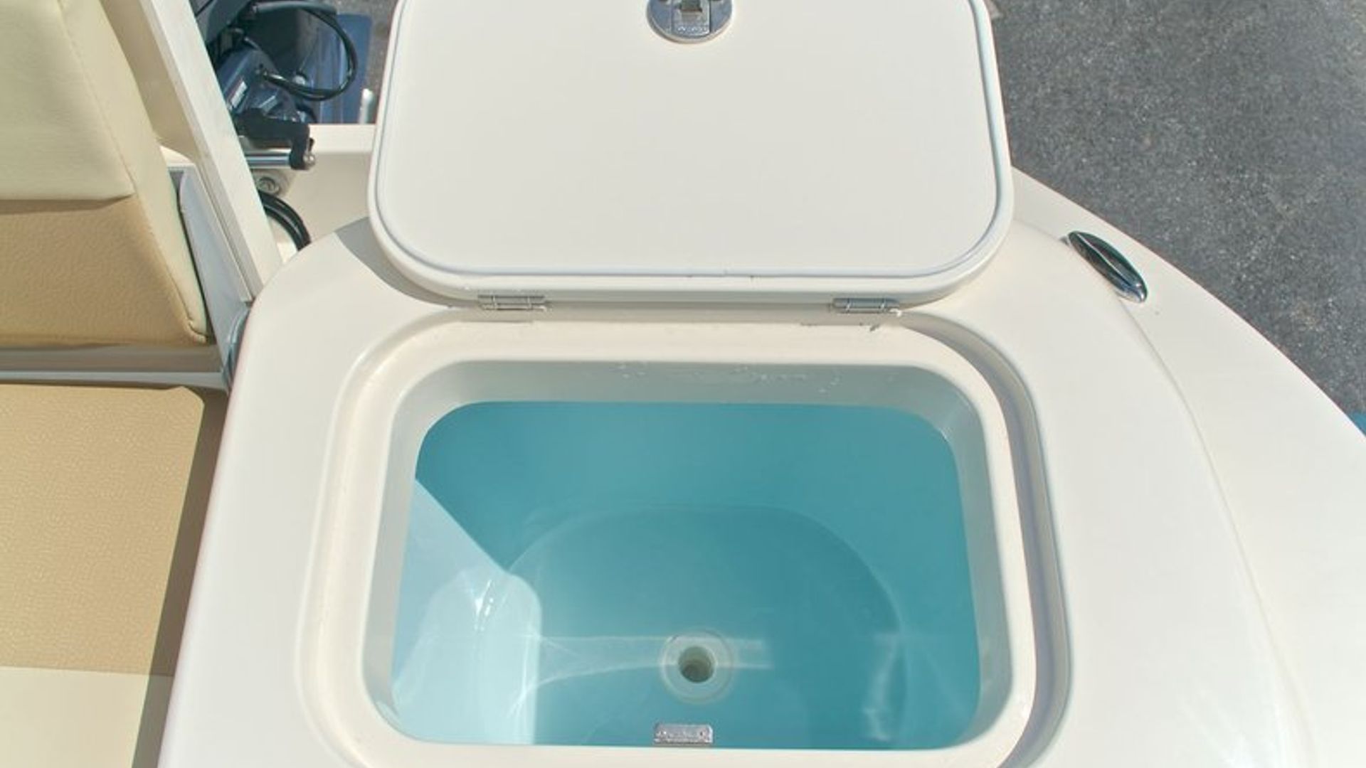 New 2014 Cobia 201 Center Console #T002 image 27