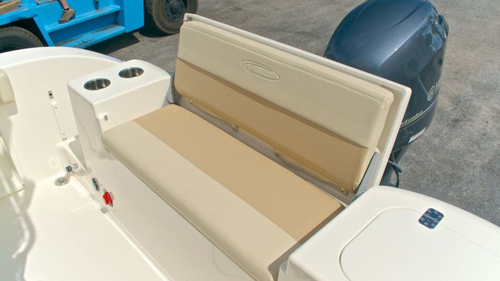 New 2014 Cobia 201 Center Console #T002 image 28